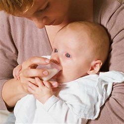 شیشه شیر و مایعات نوزاد و کودک   MEDELA ظرف تغذیه157658thumbnail